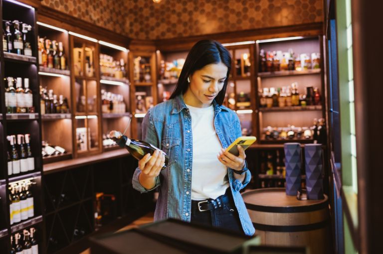 Engage Customers with CloseBy® Interactive Messages